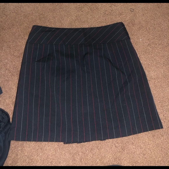 Laundry by Shelli Segal skirt - Picture 2 of 2